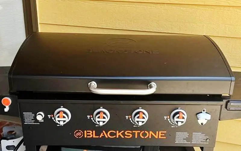 Blackstone griddle with hood